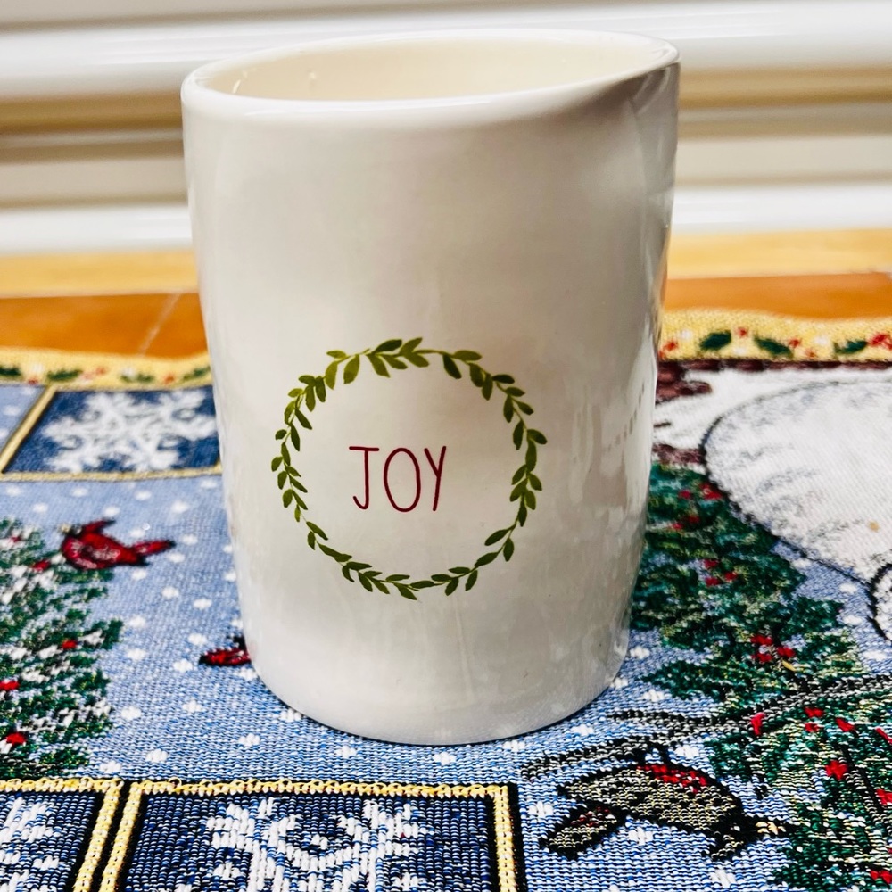 NWT Rae Dunn Joy Holiday Candle